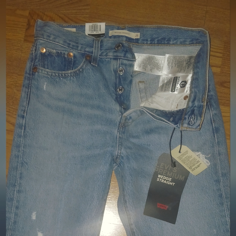 Levi's Premium Wedgie Straight Jeans 25 × 28